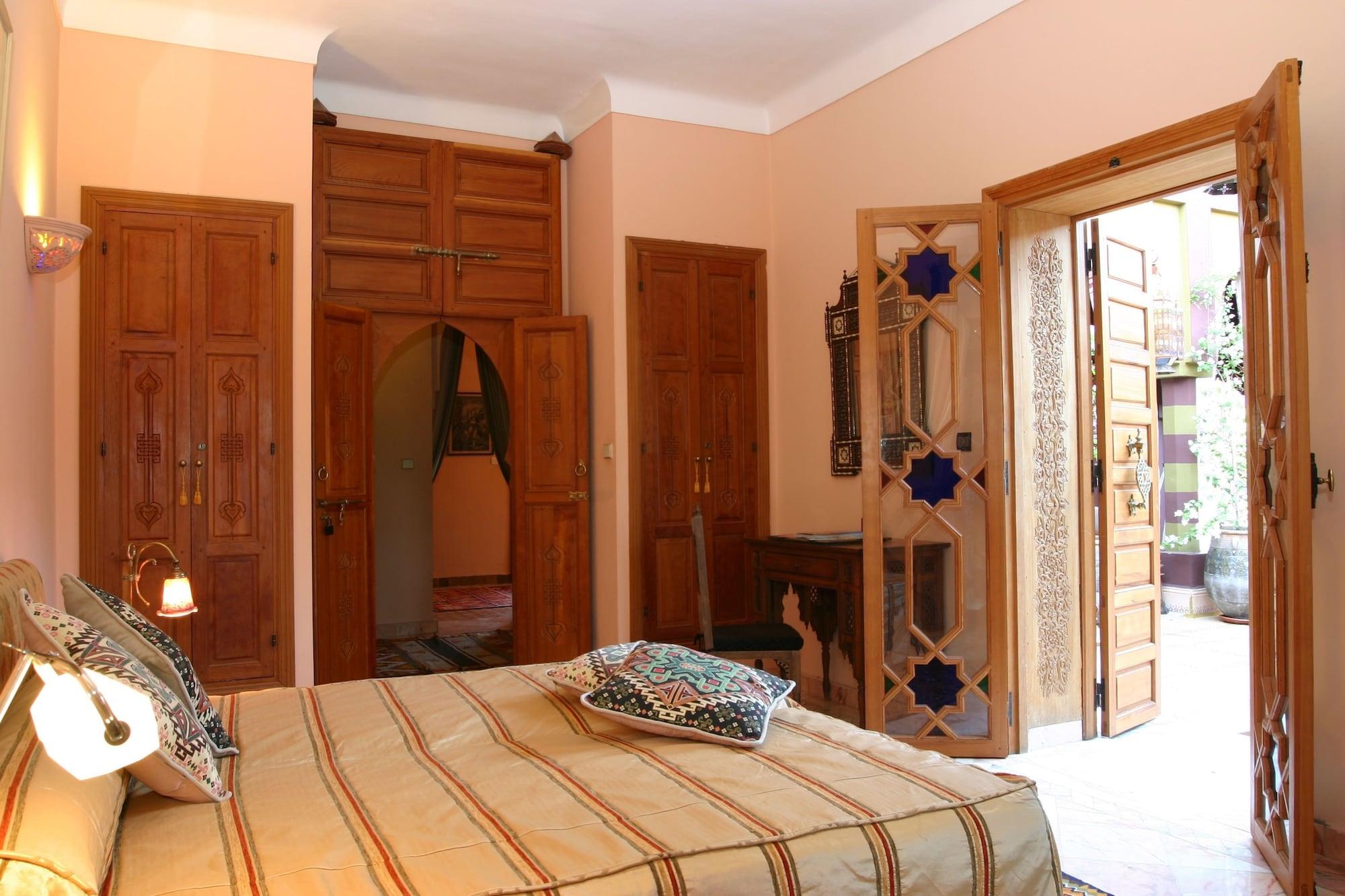 Dar Ayniwen Garden Hotel & Bird Zoo Marrakesh Exteriör bild